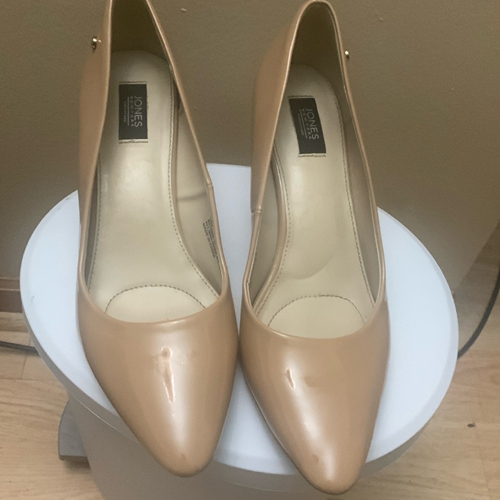 Brand New Jones New York Signature Feona wedges size 10